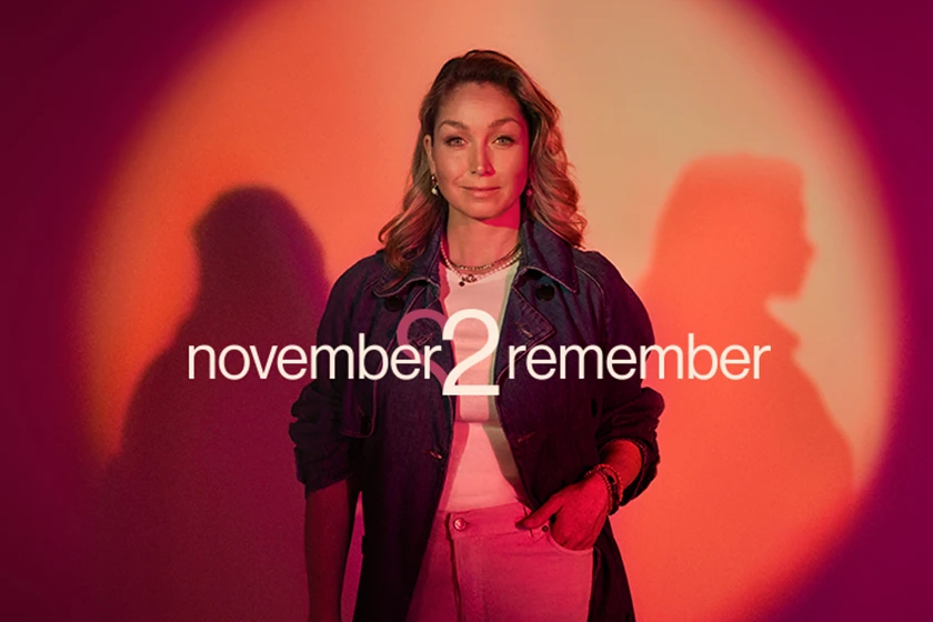 Studiofoto DO voor lancering nieuw lied 'Leef je in mij' voor November 2 Remember