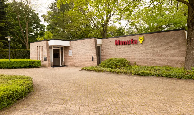 Monuta-Ellen-Kok-uitvaartcentrum-buitenkant