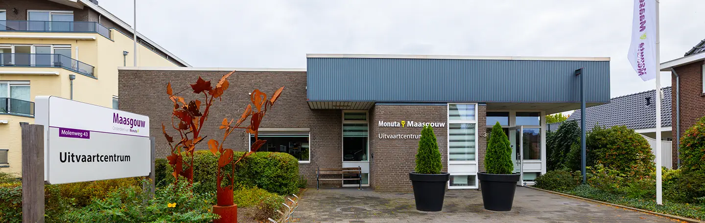 Monuta Maasbracht header voorpagina