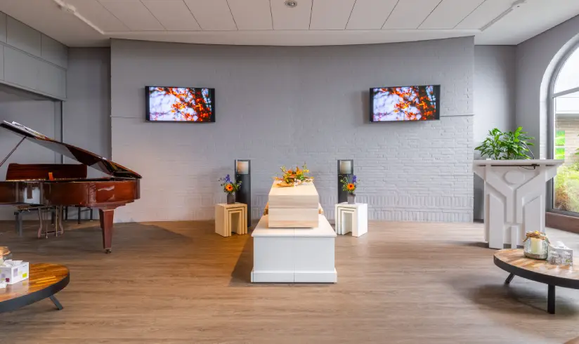 Monuta-uitvaartcentrum-emmen-aula-slider-2
