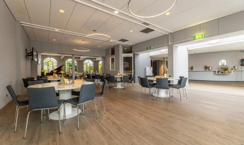 Monuta-uitvaartcentrum-emmen-koffiekamer-2