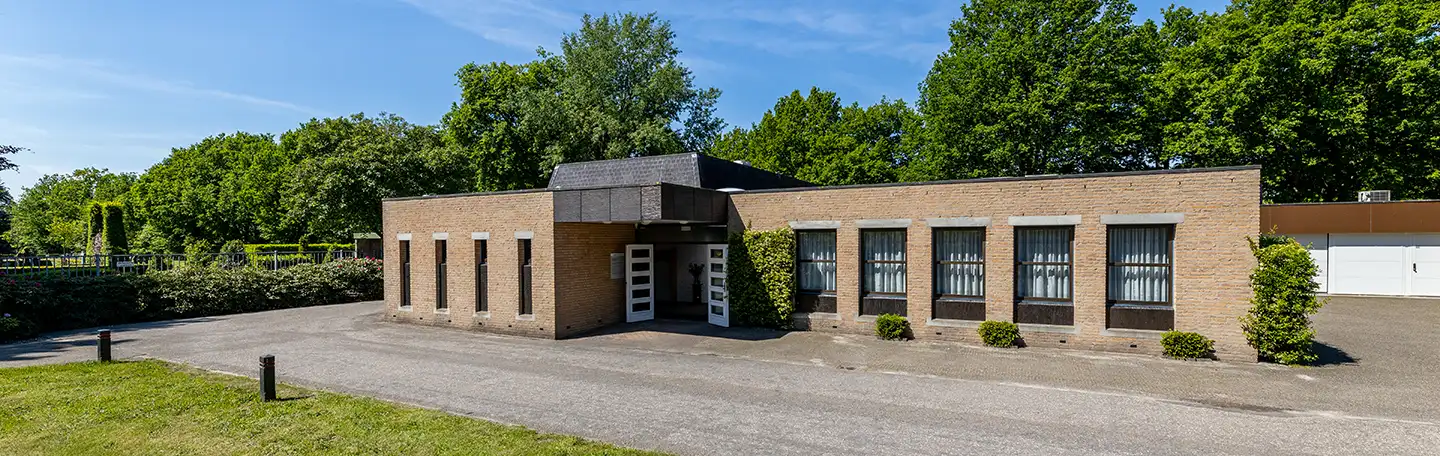 Monuta Waalwijk header voorpagina