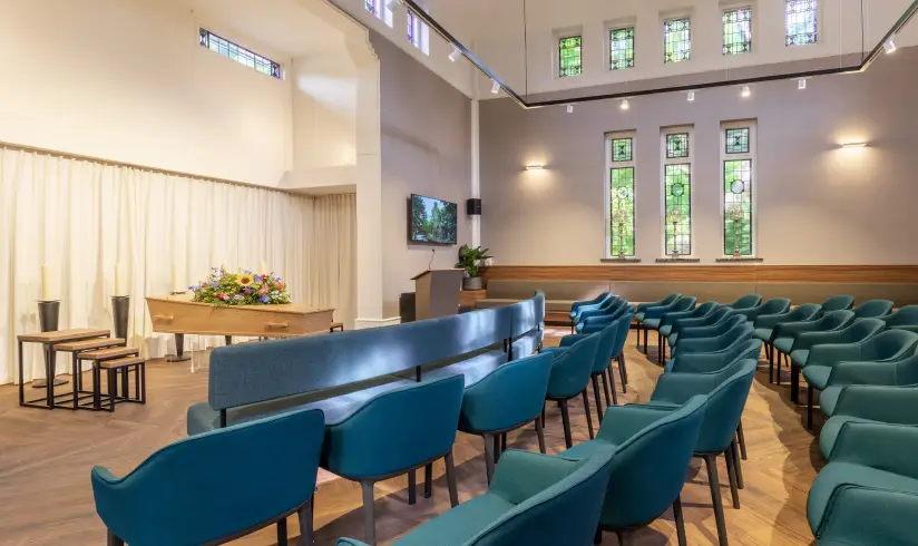 monuta-den-haag-uitvaartcentrum-zaal-uitvaartdienst