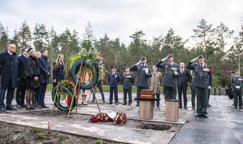 Veteranen uitvaart Expert Team Monuta