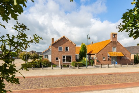 Uitvaartcentrum Endedijk Rouveen gebouw
