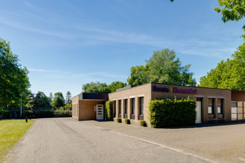 Uitvaartcentrum Bloemendaal Waalwijk gebouw